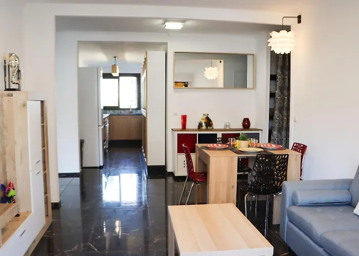Apartment Les Gemeaux By Interhome Le Cannet